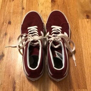 women's burgundy hightop vans